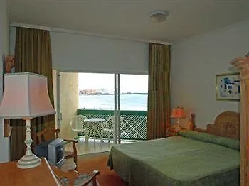 Playa Surf Cbbc Hotel エル・メダノ